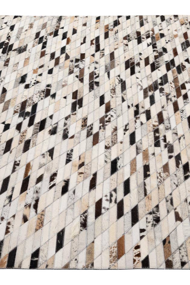 Detail image of 5' 1 x 7' 10 Cowhide - Patchwork Rug