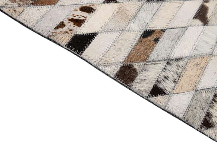 5' 1 x 7' 10 Cowhide - Patchwork Rug