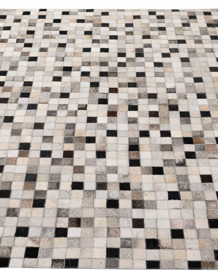 Detail image of 5' 2 x 8' 2 Cowhide - Patchwork Rug