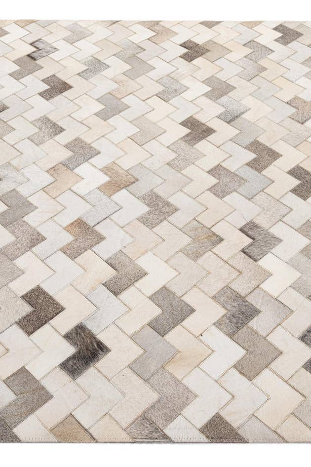 Detail image of 5' 3 x 7' 11 Cowhide - Patchwork Rug