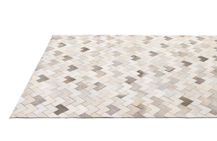 Detail image of 5' 3 x 7' 11 Cowhide - Patchwork Rug