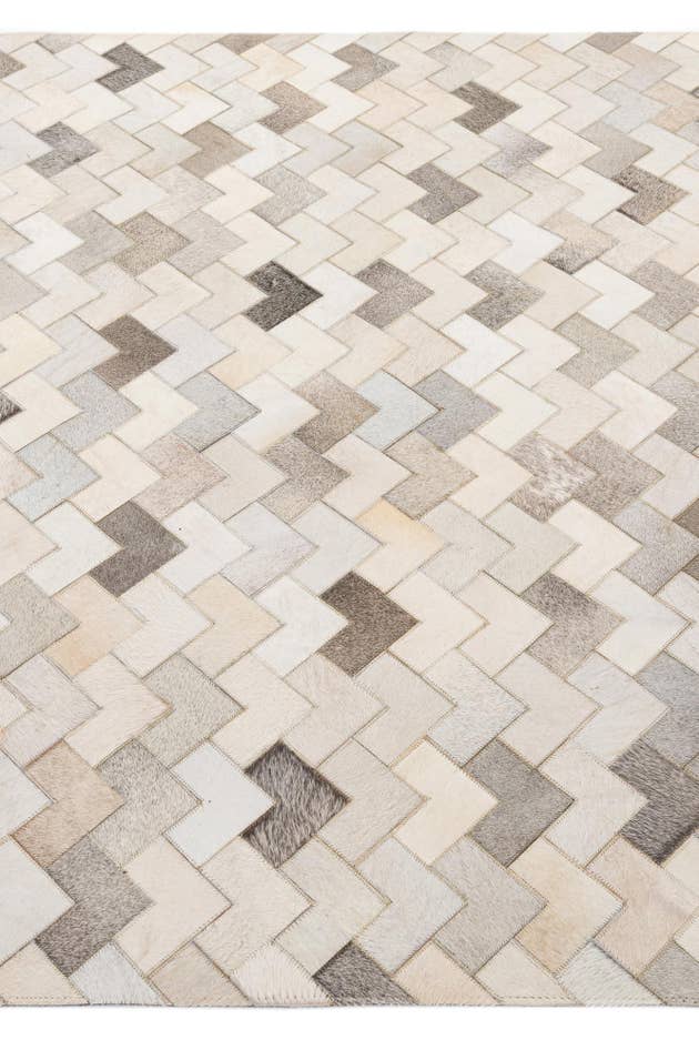 Detail image of 5' 3 x 7' 11 Cowhide - Patchwork Rug