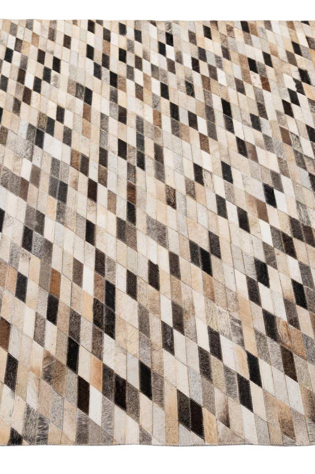 Detail image of 5' 1 x 7' 10 Cowhide - Patchwork Rug