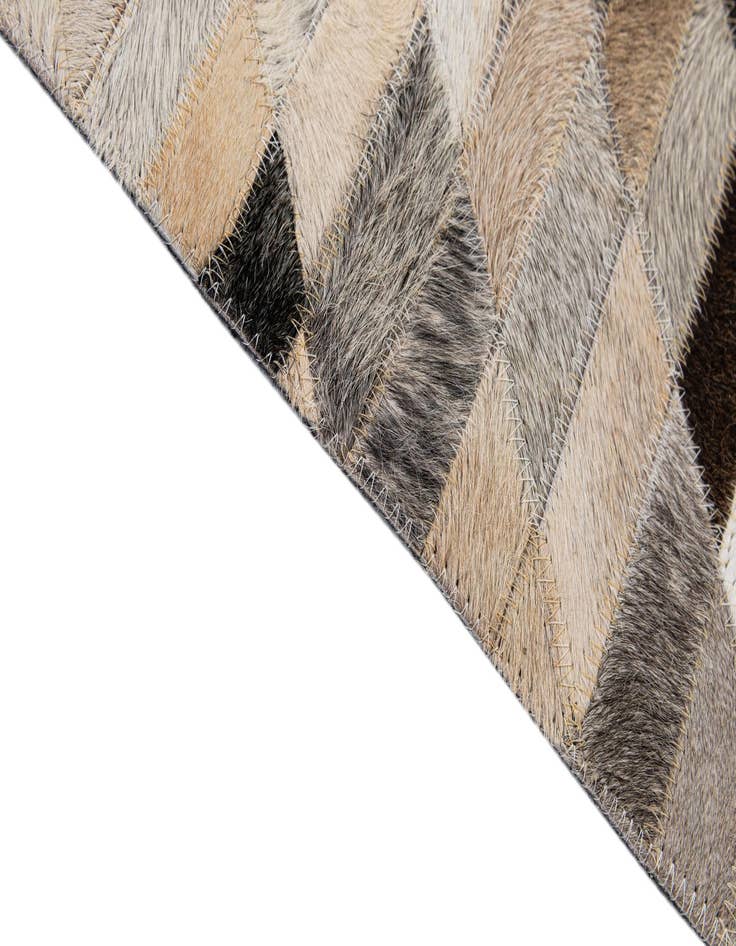Detail image of 5' 1 x 7' 10 Cowhide - Patchwork Rug