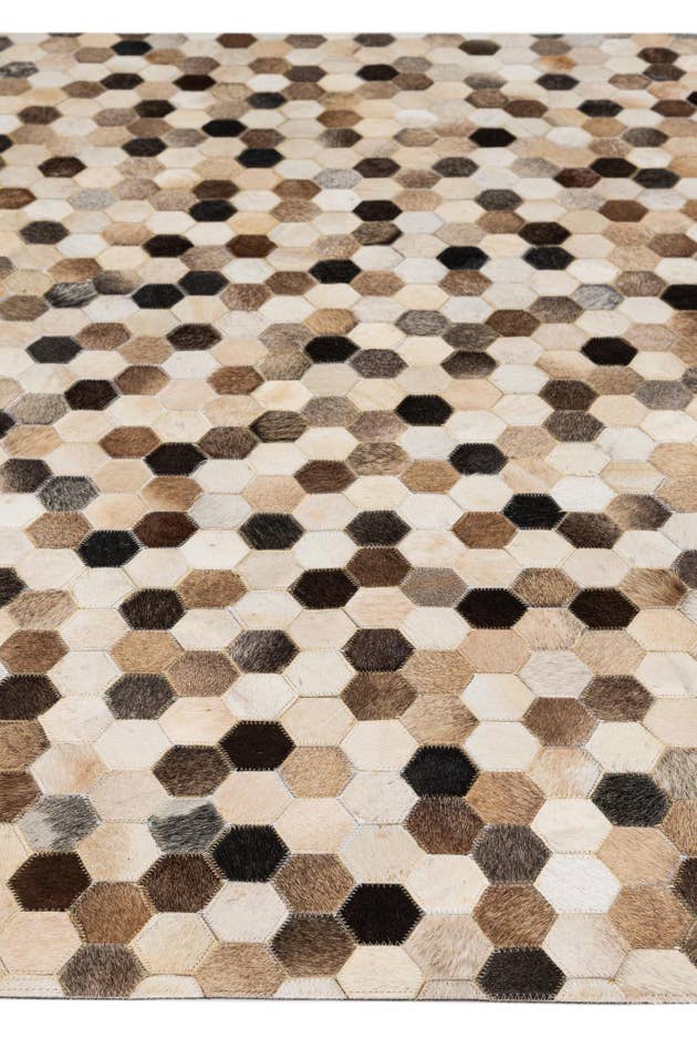 Detail image of 5' 1 x 8' Cowhide - Patchwork Rug