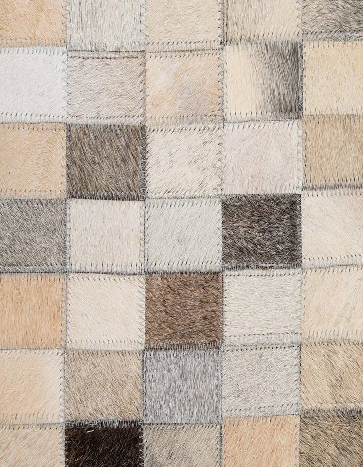 Detail image of 5' 1 x 8' 1 Cowhide - Patchwork Rug