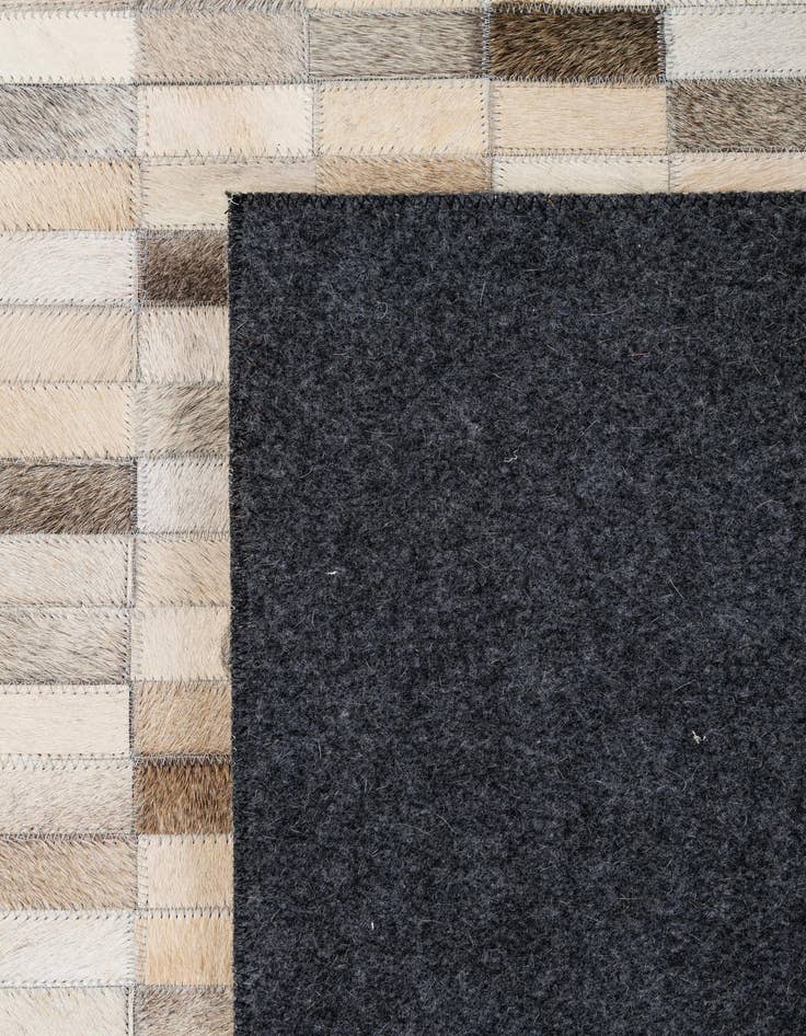 Detail image of 5' 1 x 8' 1 Cowhide - Patchwork Rug