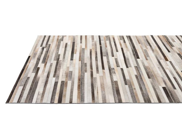 Detail image of 5' 2 x 8' Cowhide - Patchwork Rug