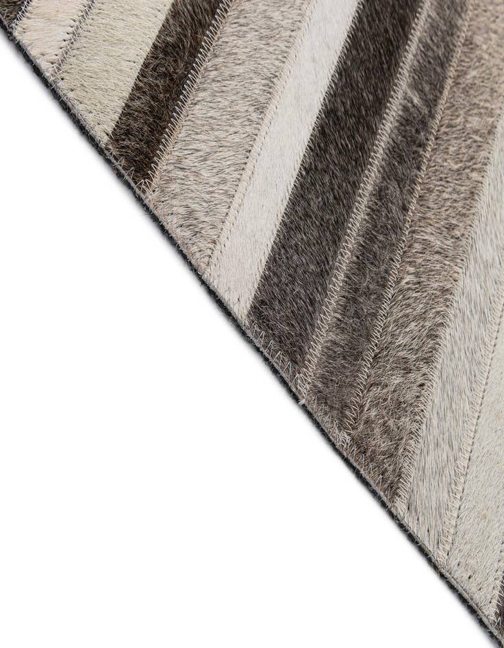 Detail image of 5' 2 x 8' Cowhide - Patchwork Rug