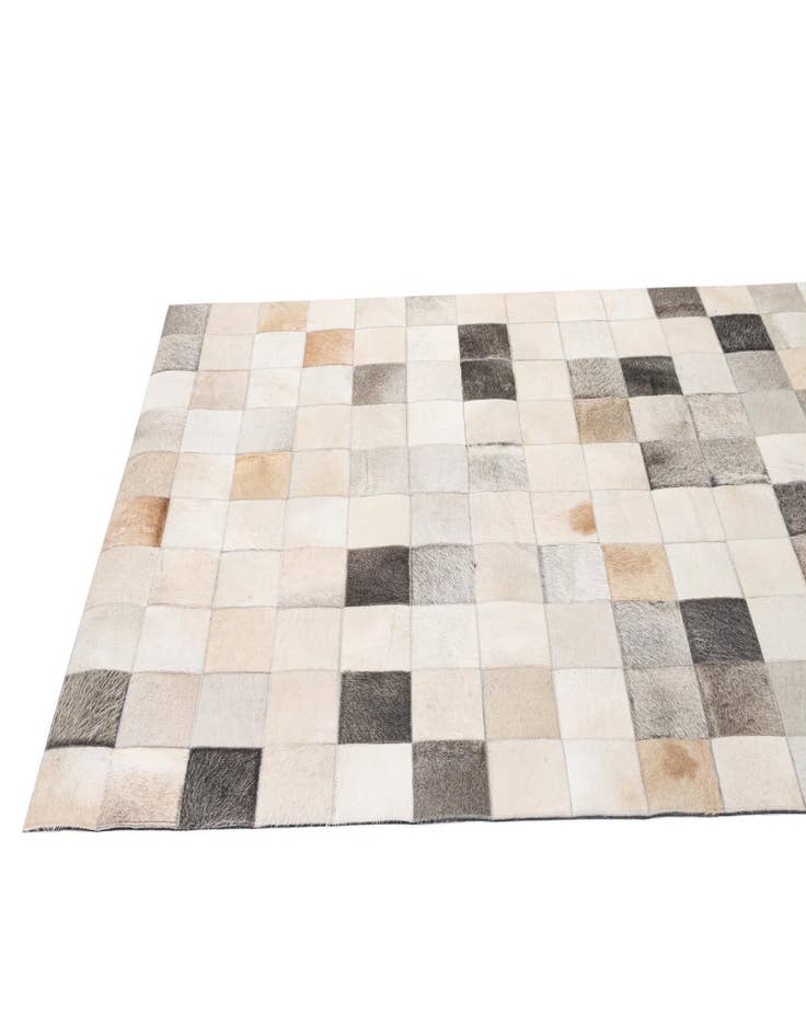 Detail image of 5' 1 x 7' 10 Cowhide - Patchwork Rug