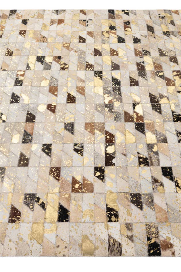 Detail image of 5' 2 x 7' 11 Cowhide - Patchwork Rug