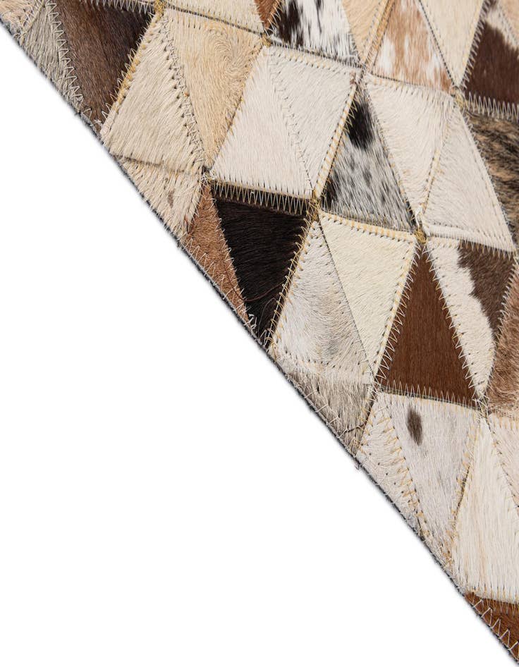 Detail image of 5' 1 x 7' 11 Cowhide - Patchwork Rug