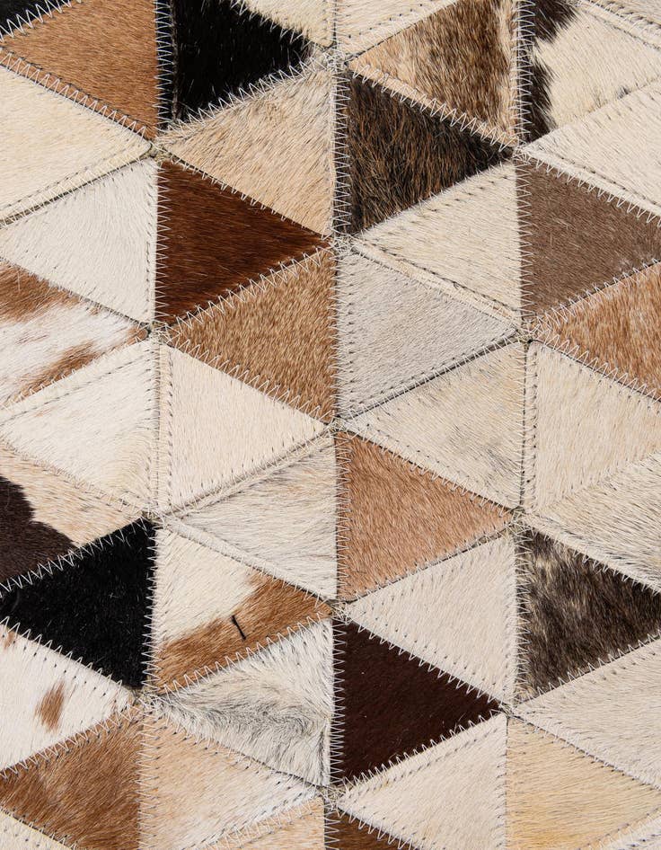 Detail image of 5' 1 x 7' 11 Cowhide - Patchwork Rug