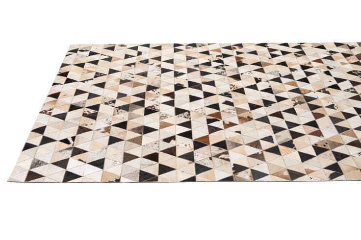 Detail image of 5' 2 x 8' Cowhide - Patchwork Rug