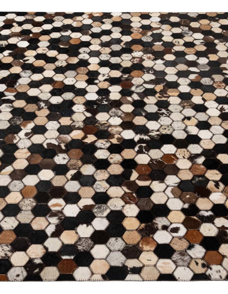 Detail image of 5' 1 x 8' Cowhide - Patchwork Rug