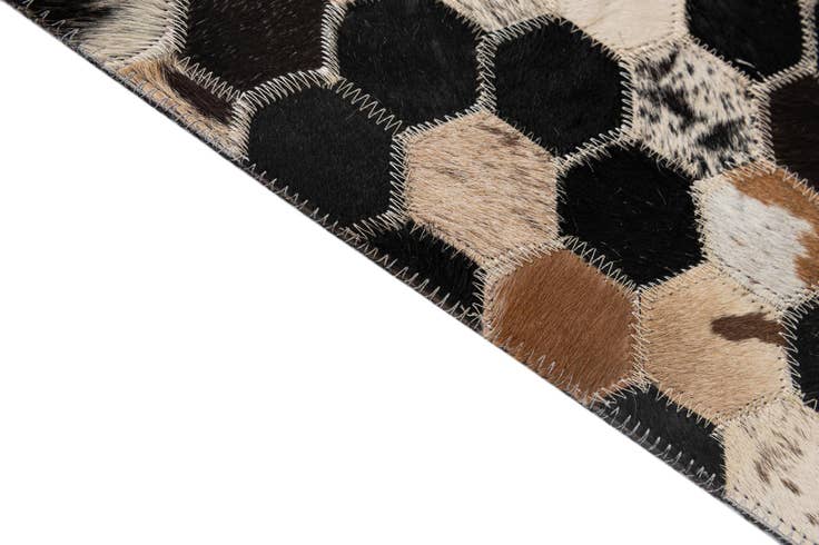 Detail image of 5' 1 x 7' 11 Cowhide - Patchwork Rug