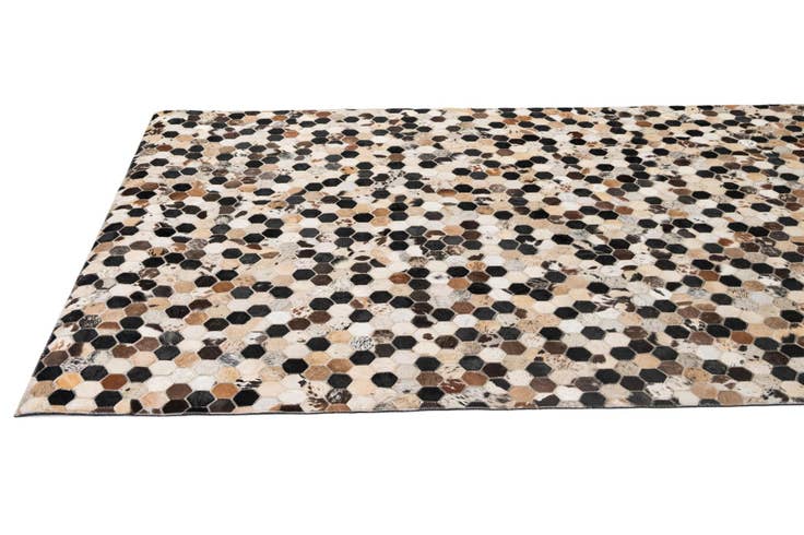 Detail image of 5' 1 x 7' 11 Cowhide - Patchwork Rug