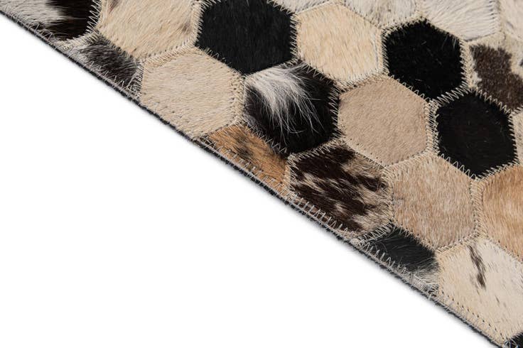 Detail image of 5' 1 x 7' 11 Cowhide - Patchwork Rug
