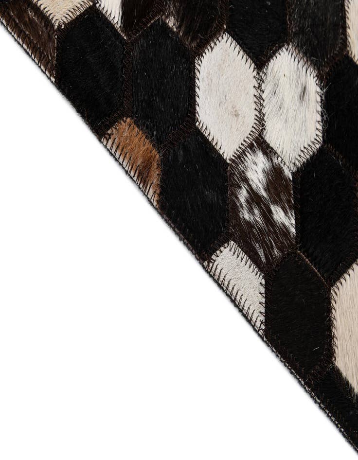 Detail image of 5' 2 x 7' 11 Cowhide - Patchwork Rug