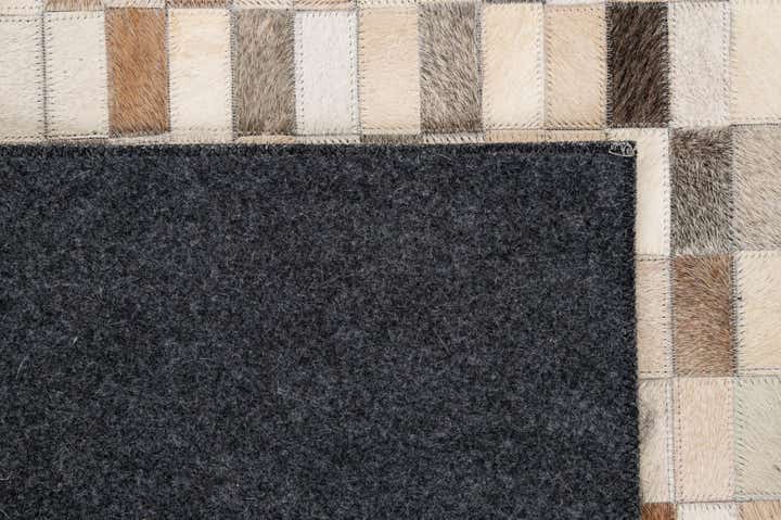 5' 1 x 8' Cowhide - Patchwork Rug