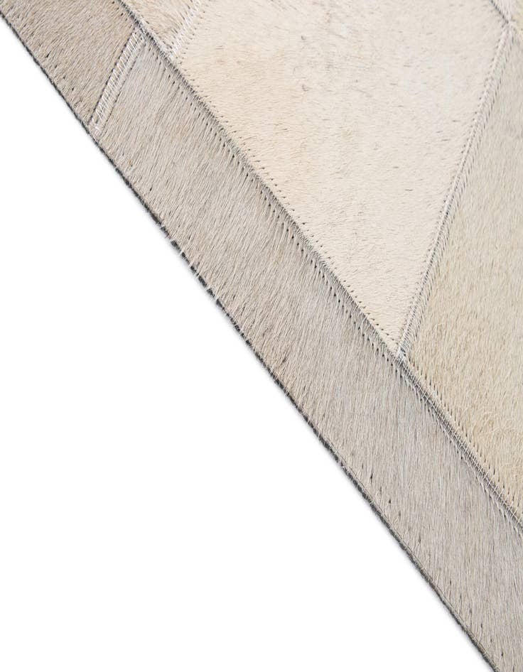 Detail image of 5' 2 x 7' 11 Cowhide - Patchwork Rug