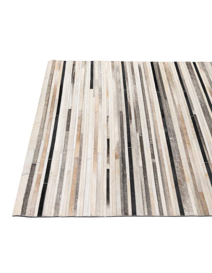 Detail image of 5' 1 x 8' 1 Cowhide - Patchwork Rug