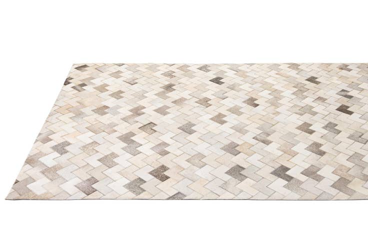 Detail image of 5' 2 x 7' 11 Cowhide - Patchwork Rug