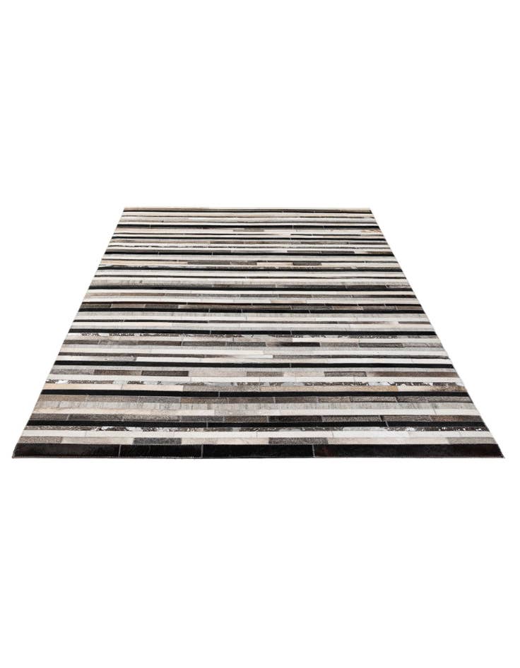 Detail image of 5' x 7' 11 Cowhide - Patchwork Rug