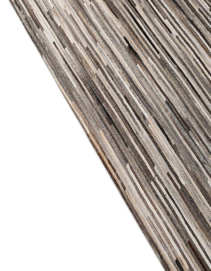 Detail image of 5' 1 x 7' 11 Cowhide - Patchwork Rug