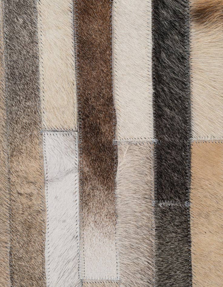 Detail image of 5' x 7' 11 Cowhide - Patchwork Rug