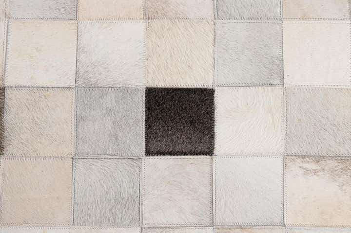 5' x 7' 10 Cowhide - Patchwork Rug