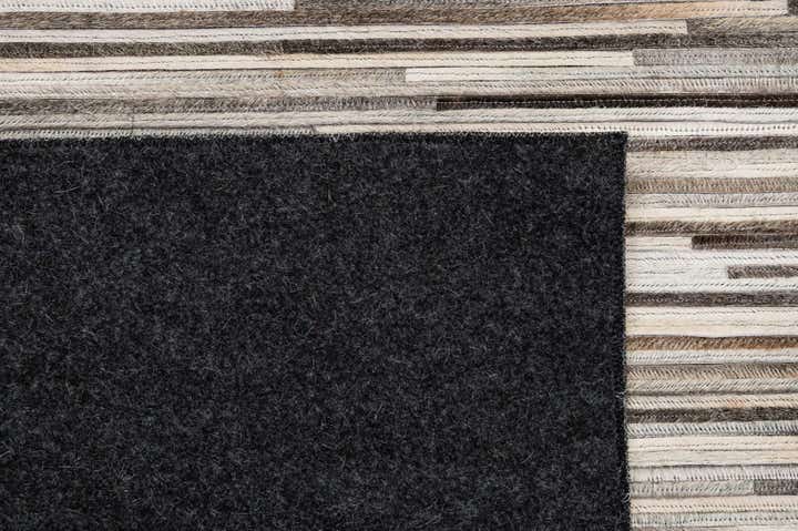 5' 2 x 8' Cowhide - Patchwork Rug