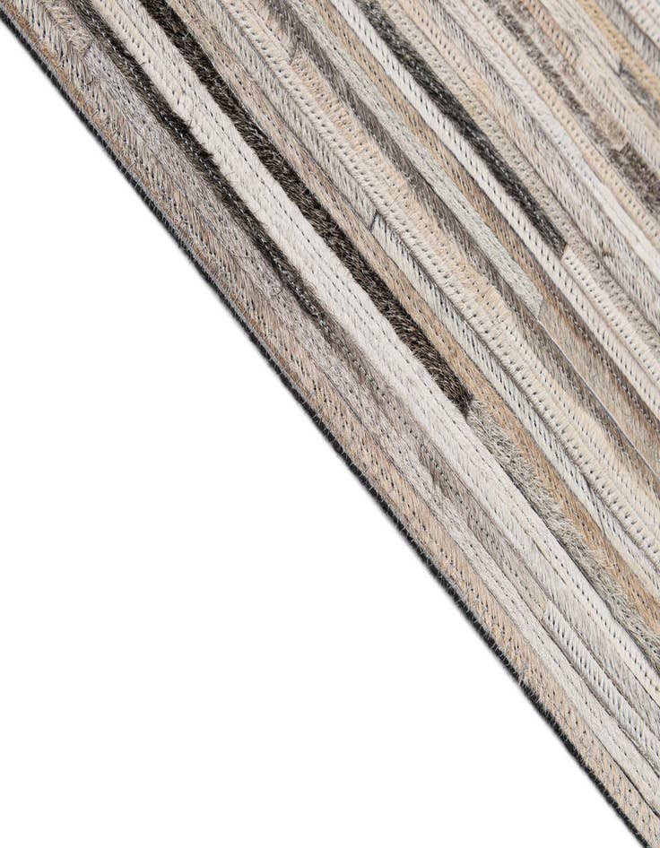 Detail image of 5' 1 x 8' 1 Cowhide - Patchwork Rug