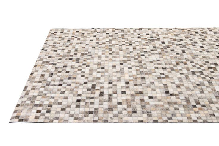 Detail image of 5' 1 x 8' Cowhide - Patchwork Rug