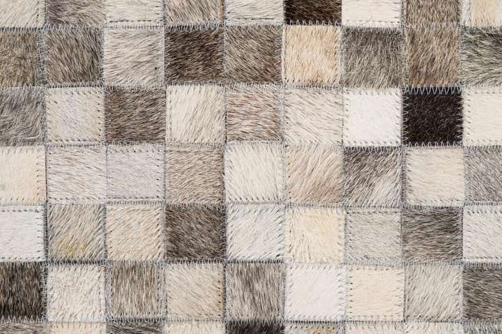 5' 1 x 8' Cowhide - Patchwork Rug