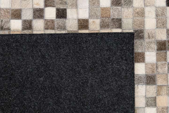 5' 1 x 8' Cowhide - Patchwork Rug