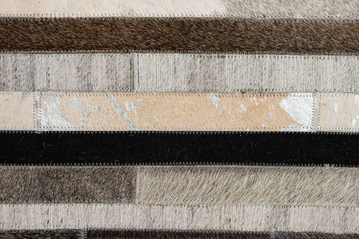 5' 1 x 8' Cowhide - Patchwork Rug