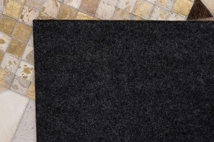 5' 2 x 8' Cowhide - Patchwork Rug