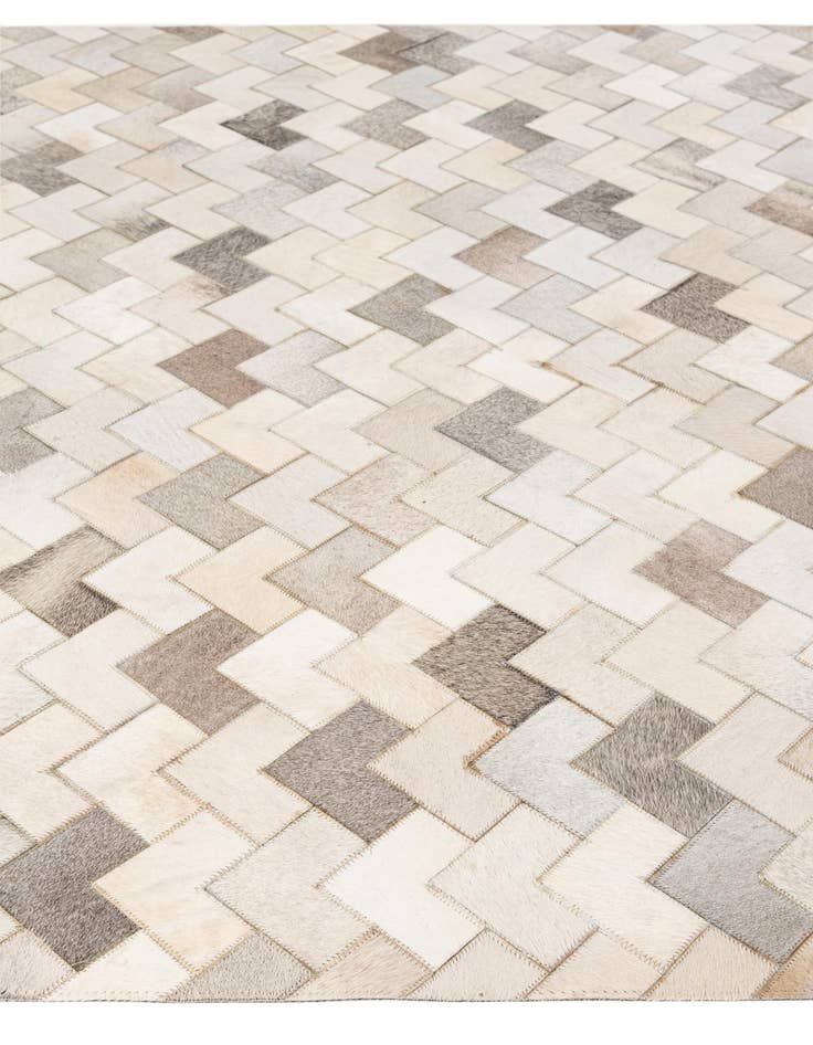 Detail image of 5' 2 x 8' Cowhide - Patchwork Rug