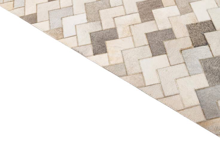 Detail image of 5' 2 x 8' Cowhide - Patchwork Rug