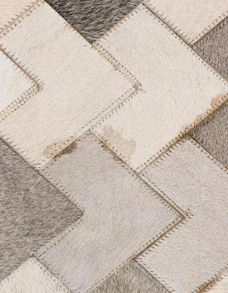 Detail image of 5' 2 x 8' Cowhide - Patchwork Rug