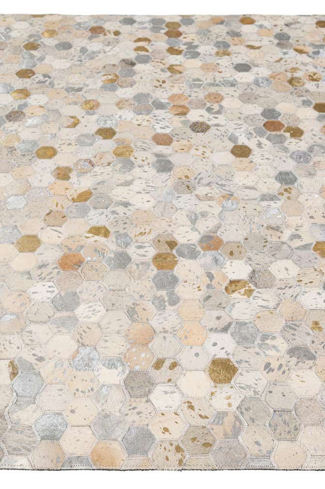 5' 1 x 8' Cowhide - Patchwork Rug