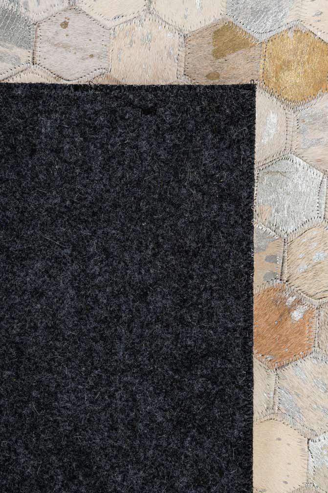 5' 1 x 8' Cowhide - Patchwork Rug