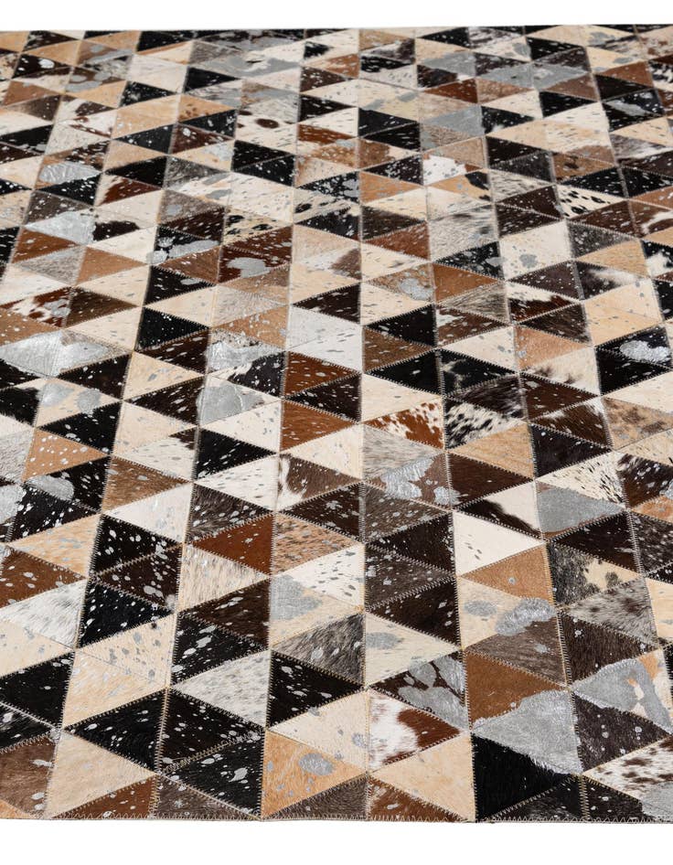 Detail image of 4' 11 x 8' Cowhide - Patchwork Rug