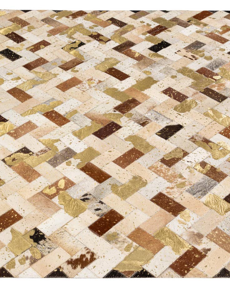 Detail image of 5' 1 x 7' 10 Cowhide - Patchwork Rug