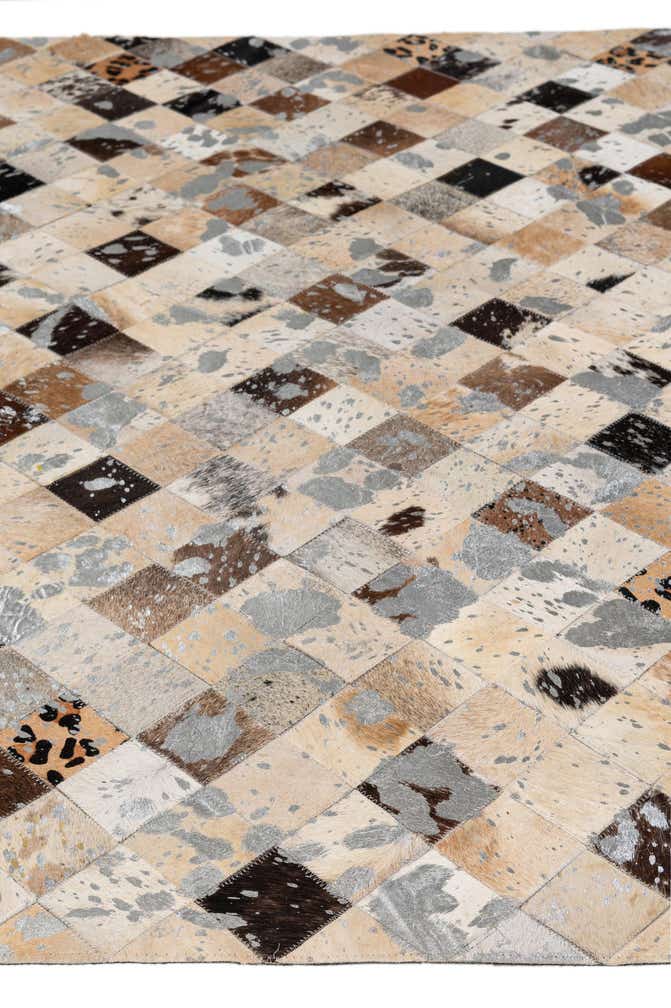 5' 1 x 8' Cowhide - Patchwork Rug