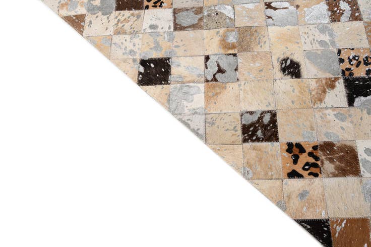 Detail image of 5' 1 x 8' Cowhide - Patchwork Rug