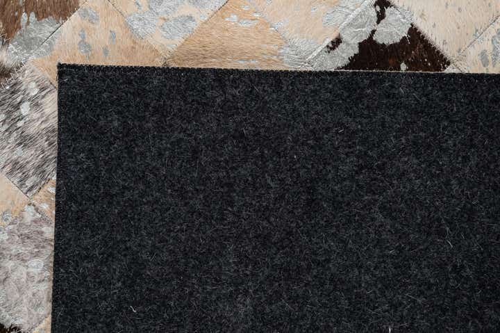 5' 1 x 8' Cowhide - Patchwork Rug
