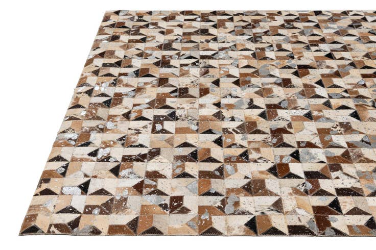 Detail image of 5' 1 x 8' Cowhide - Patchwork Rug