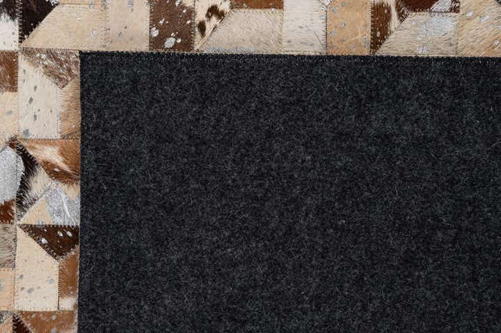 5' 1 x 8' Cowhide - Patchwork Rug